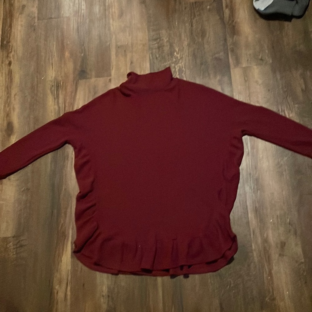 Maroon turtleneck